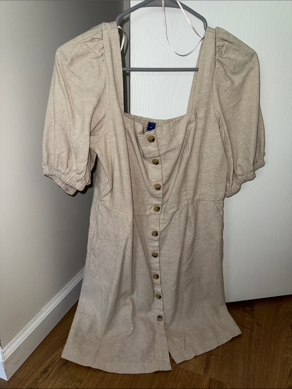 Old Navy Beige Button-Front Puff Sleeve Dress